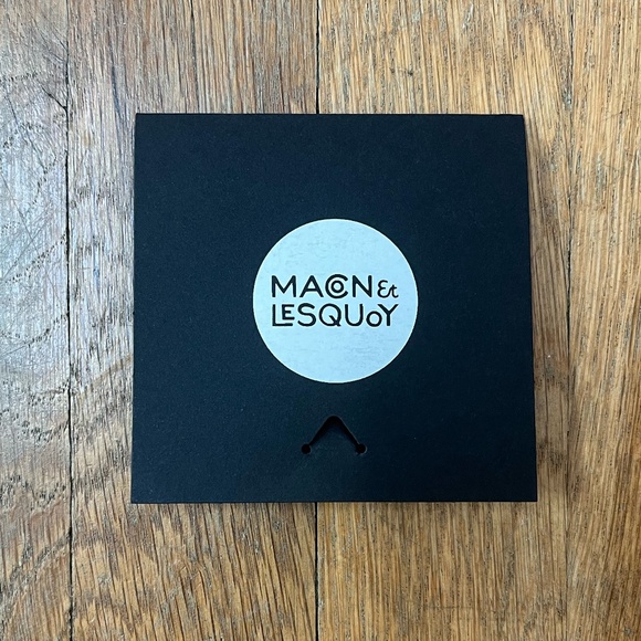 Macon et Lesquoy Iron-on patch Comet + Planet - Picture 5 of 5